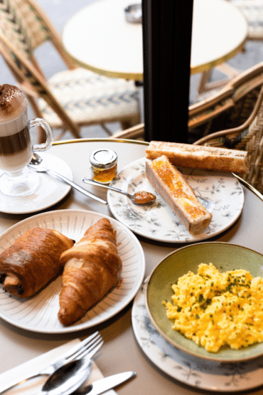 Petit-Déjeuner – Bouquet Wagram Paris 17